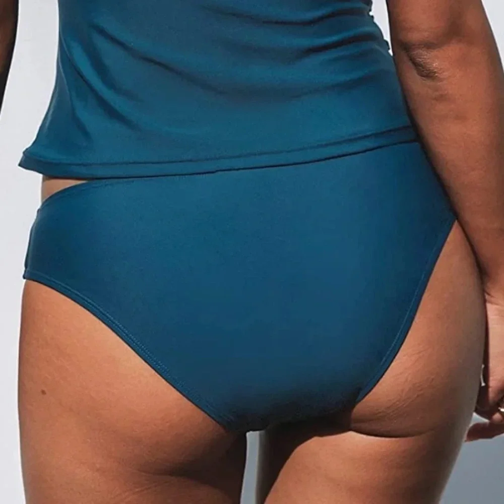 NWT! Women’s Cupshe Blue bikini bottoms Large